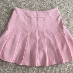 pink pleated skirt